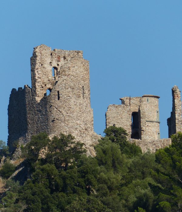 St Tropez Grimaud Chateau